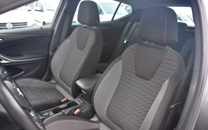 Opel Astra cena 44900 przebieg: 145411, rok produkcji 2020 z Morąg małe 562